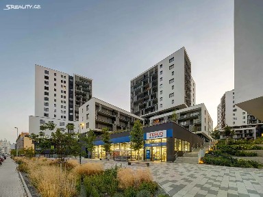 Prodej bytu 2+kk 53 m² Mezi Vodami, Praha