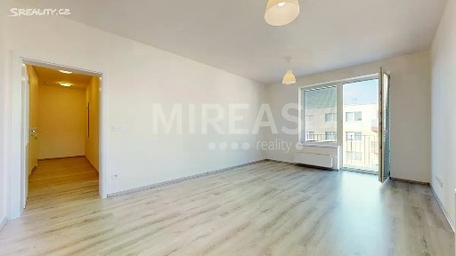 Pronájem bytu 2+kk 55 m² Armádní, Milovice - Mladá