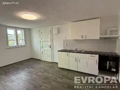 Pronájem bytu 1+1 40 m² V Nových domcích, Praha - Hostivař