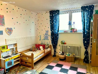 Prodej bytu 3+1 74 m² Majakovského, Karlovy Vary - Rybáře