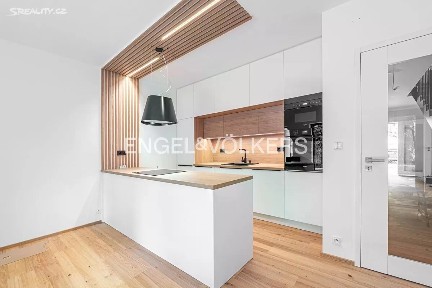 Pronájem vily 146 m², pozemek 260 m² U trativodu, Praha - Klánovice