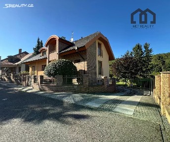 Pronájem vily 353 m², pozemek 1746 m² U vinice, Praha - Nebušice