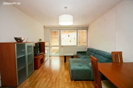 Pronájem bytu 2+kk 60 m² Majdalenky, Brno - Lesná