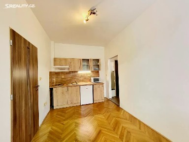 Pronájem bytu 1+1 30 m² Šestákova, Brno - Černovice