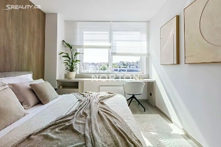 Prodej bytu 2+kk 39 m² Murmanská, Praha - Vršovice