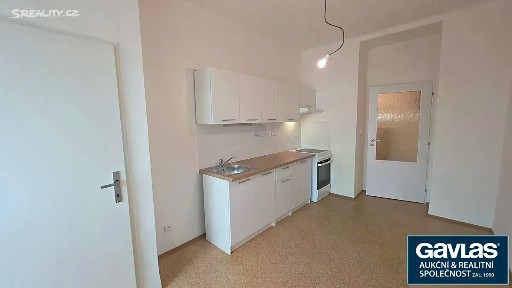 Pronájem bytu 3+1 76 m² Hartigova, Praha - Žižkov
