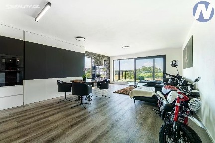 Hluboká nad Vltavou, České Budějovice, Potoční