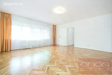 Pronájem rodinného domu 350 m², pozemek 370 m² Slezanů, Praha - Břevnov