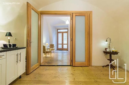 Pronájem bytu 2+1 55 m² Liliová, Praha - Staré Město