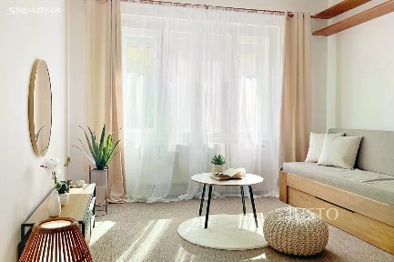 Prodej bytu 3+1 72 m² Pod svahem, Praha - Braník