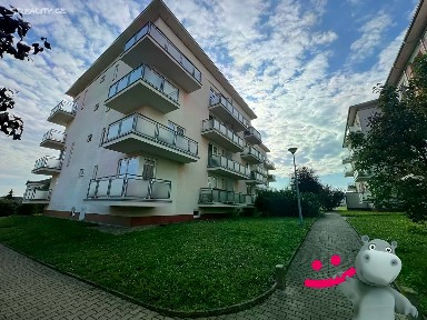 Pronájem bytu 1+kk 36 m² Felklova, Roztoky