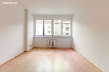 Pronájem bytu 3+kk 71 m² Černokostelecká, Praha - Strašnice