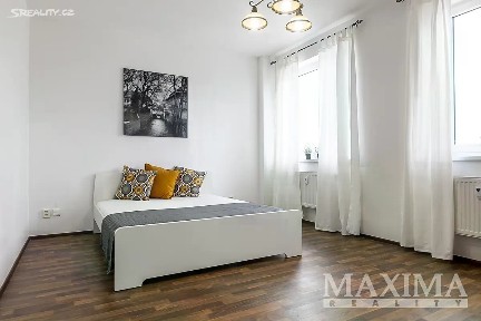 Pronájem bytu 2+kk 68 m² Pod Bohdalcem I, Praha - Michle