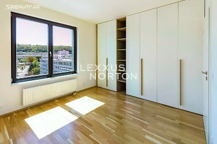 Praha, Praha 8, Karlín, Nekvasilova