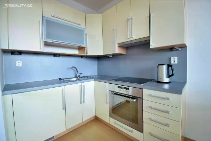 Pronájem bytu 1+kk 39 m² Hvozdecká, Brno - Bystrc