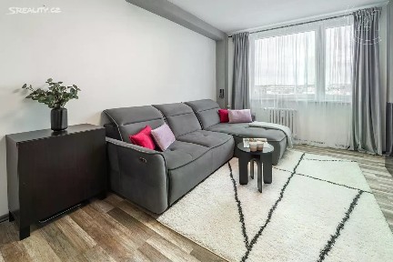 Pronájem bytu 2+kk 42 m² Váňova, Kladno