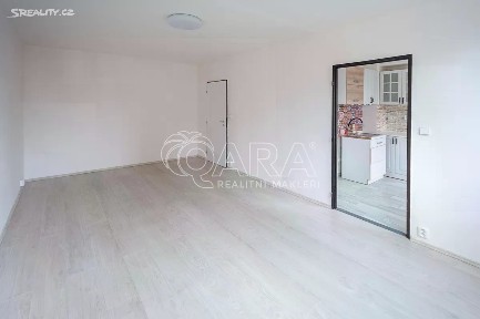 Pronájem bytu 2+1 50 m² Mládežnická, Neratovice