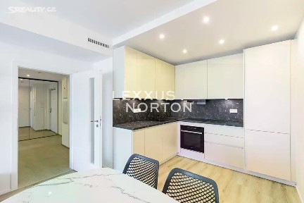 Pronájem bytu 2+kk 64 m² Sobí, Praha - Hloubětín