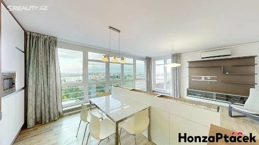Pronájem bytu 3+kk 108 m² V Štíhlách, Praha - Krč