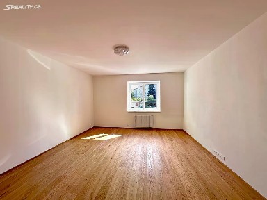 Prodej bytu 2+kk 53 m² Ve stínu, Praha - Strašnice