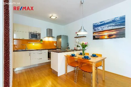 Prodej bytu 2+kk 60 m² Žerotínova, Praha - Žižkov