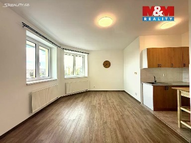 Pronájem bytu 1+kk 35 m² U Nemocnice, Brandýs nad Labem-Stará Boleslav - Brandýs nad Labem