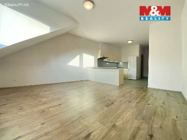Pronájem bytu 2+kk 53 m² Wilsonova, Slaný