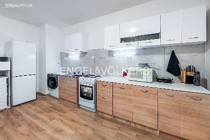 Praha, Praha 10, Strašnice, Černokostelecká, 113