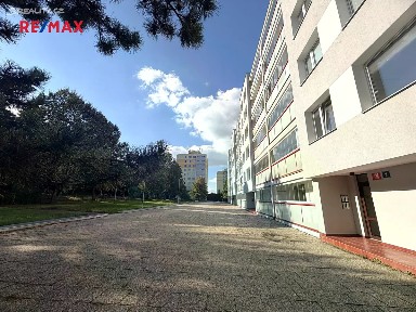 Pronájem bytu 2+kk 47 m² Tobrucká, Praha - Vokovice