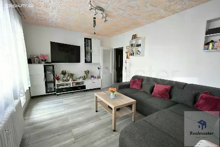 Prodej bytu 3+1 65 m² V Oblouku, Ústí nad Labem - Krásné Březno