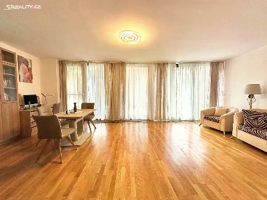 Prodej bytu 1+kk 52 m² Malešická, Praha - Žižkov
