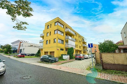 Prodej bytu 1+kk 32 m² Bojínková, Praha - Kyje