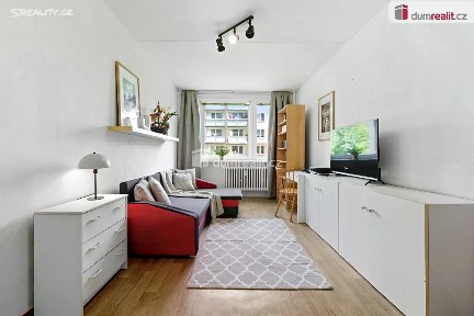 Praha, Praha 9, Hloubětín, Slévačská, 32