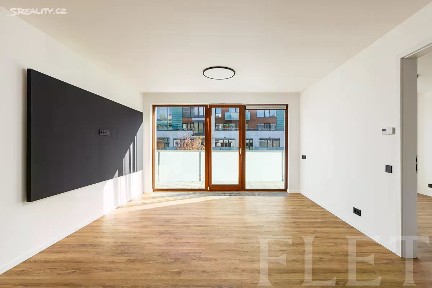 Pronájem bytu 2+kk 55 m² Rohanské nábřeží, Praha - Karlín
