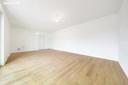 Prodej bytu 1+kk 39 m² Karlštejn