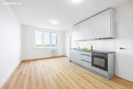 Prodej bytu 3+kk 60 m² Špirkova, Praha - Kamýk
