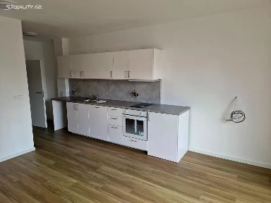 Pronájem bytu 1+kk 38 m² Mírová, Brno - Černovice