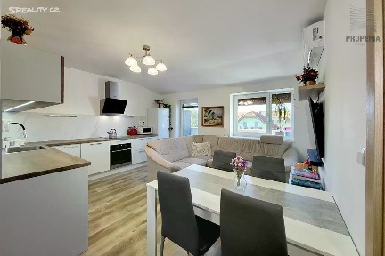 Prodej bytu 3+kk 80 m² Střední, Popůvky