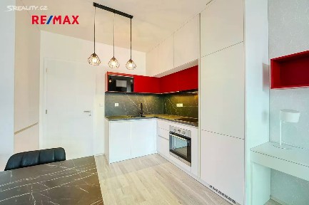 Plzeň, Plzeň-město, Skvrňany, Františka Kováříka, 10