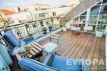 Praha, Praha 7, Holešovice, Pplk. Sochora, 38