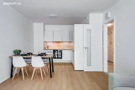 Pronájem bytu 3+kk 63 m² Hindlova, Praha - Vysočany