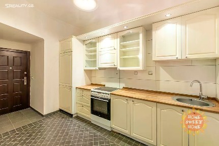 Pronájem bytu 1+1 50 m² Janáčkovo nábřeží, Praha - Smíchov