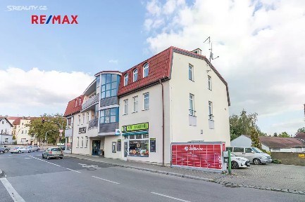 Pronájem bytu 2+1 40 m² Horymírovo náměstí, Praha - Radotín