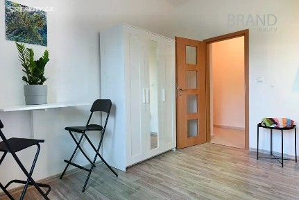 Pronájem bytu 1+kk 22 m² Hošťálkova, Praha - Břevnov