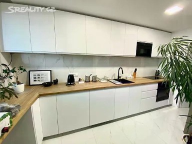 Pronájem bytu 3+1 79 m² Láskova, Praha - Chodov