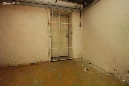 Pronájem skladového prostoru 62 m² náměstí Svatopluka Čecha, Praha - Vršovice