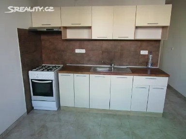 Pronájem bytu 3+1 96 m² Kejzlarova, Hradec Králové - Nový Hradec Králové