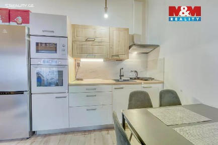 Prodej bytu 1+kk 34 m² Tylova, Plzeň - Jižní Předměstí
