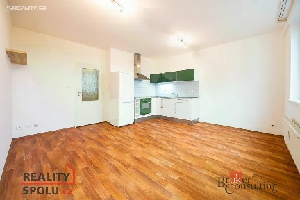 Pronájem bytu 2+kk 46 m² Hnězdenská, Praha - Troja