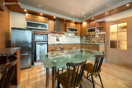 Praha, Praha 9, Prosek, Vysočanská, 87